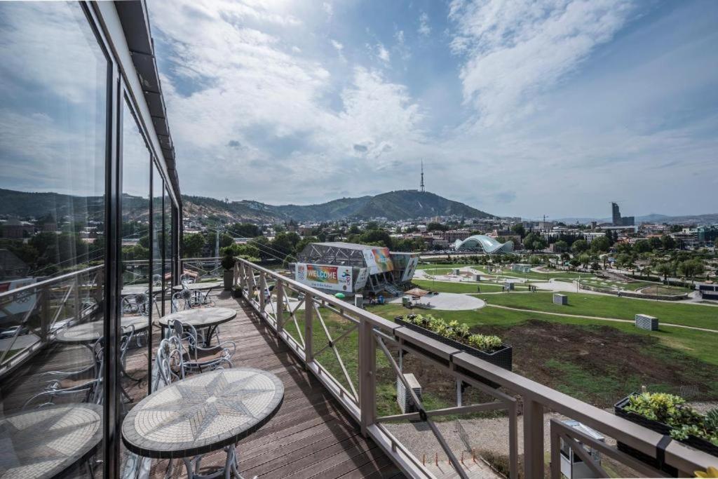 Hotel Rike Park Tbilisi Exterior photo